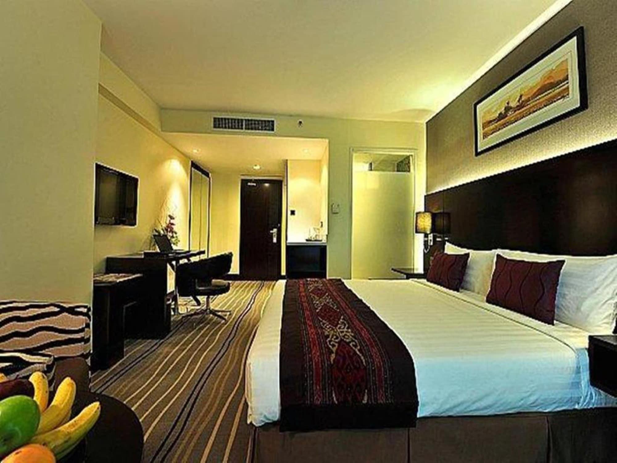 Ming Garden Hotel & Residences Kota Kinabalu Esterno foto