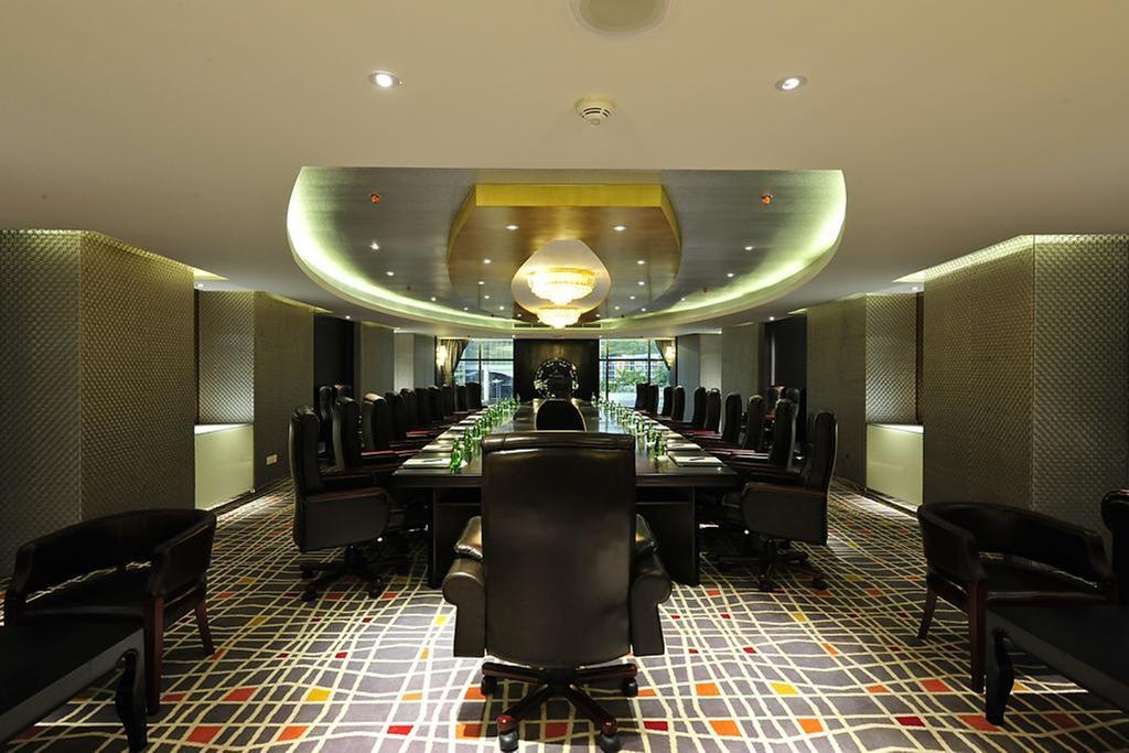 Ming Garden Hotel & Residences Kota Kinabalu Esterno foto